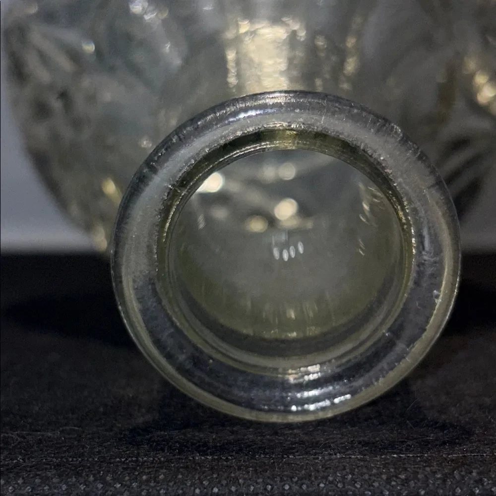 Elegant Clear Glass Decanter